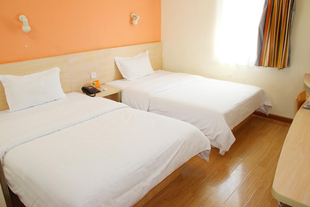 7Days Inn Shanghai Lujiazui Buitenkant foto